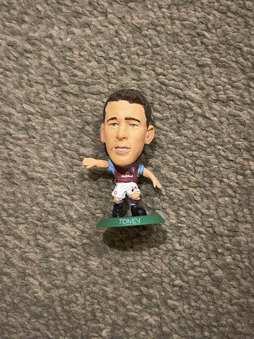 Aleksandar Tonev Aston Villa Soccerstarz Figure