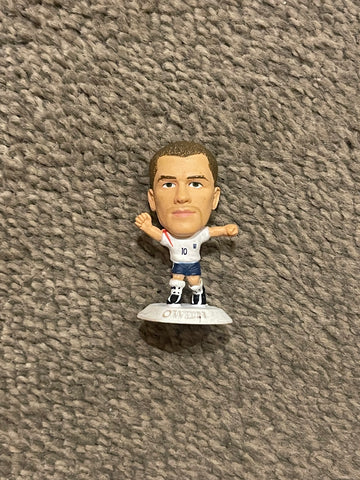 Michael Owen England Corinthian Microstars Figure