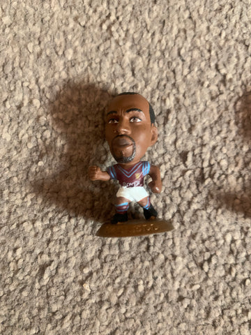 Darius Vassell Aston Villa Corinthian Microstars Figure